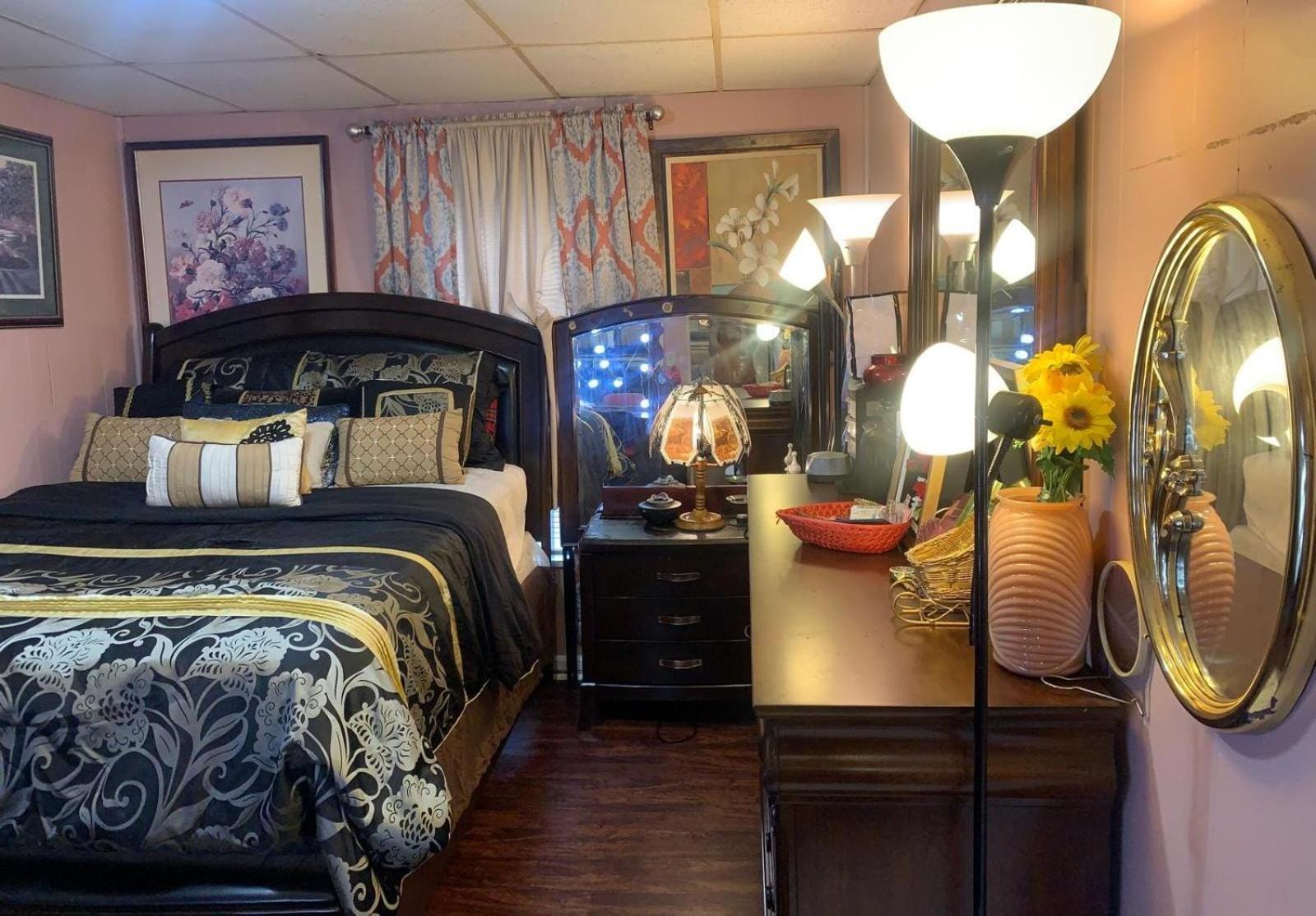 Ambassador Luxury Room Jamestown Bagian luar foto